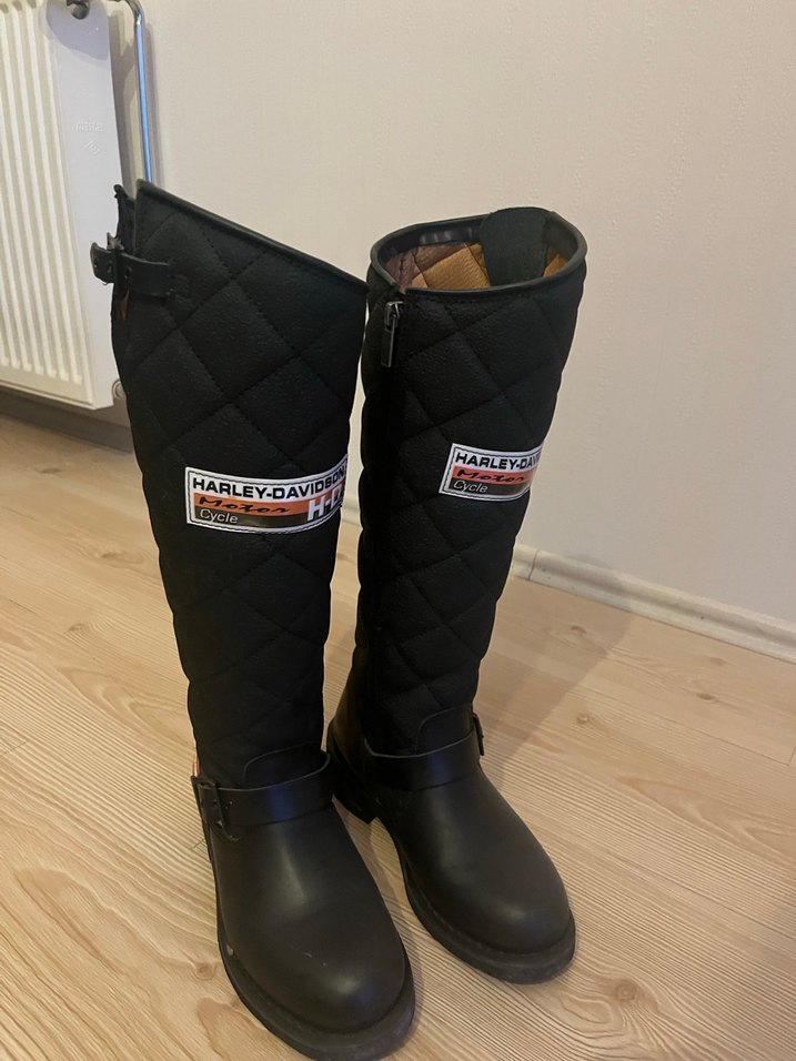 Siyah Tokalı Biker Kadın Dizüstü Bot - Görsel 2