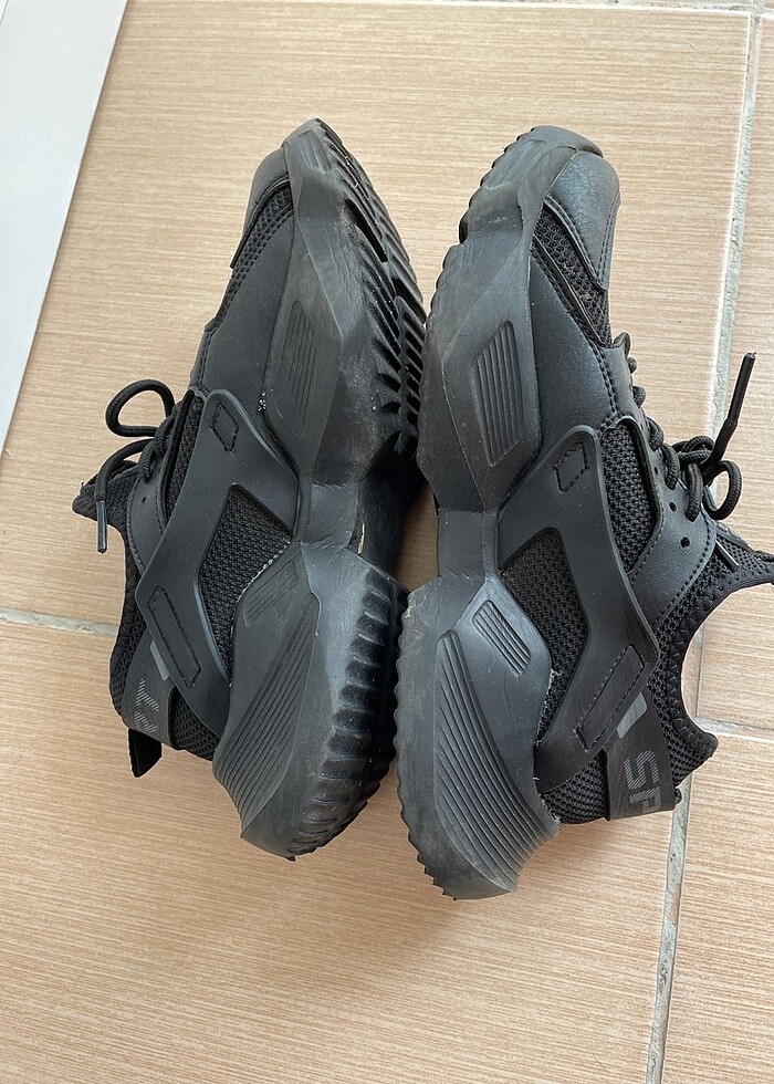 spor ayakkabı - Görsel 3