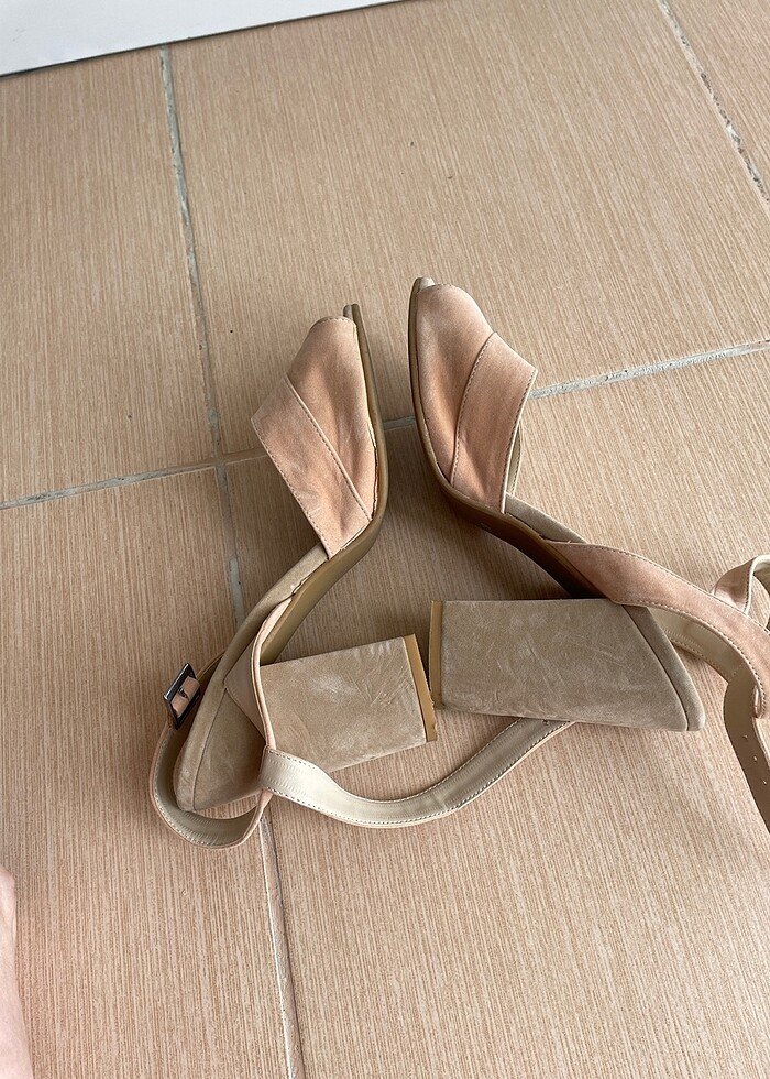 Topuklu sandalet - Görsel 3