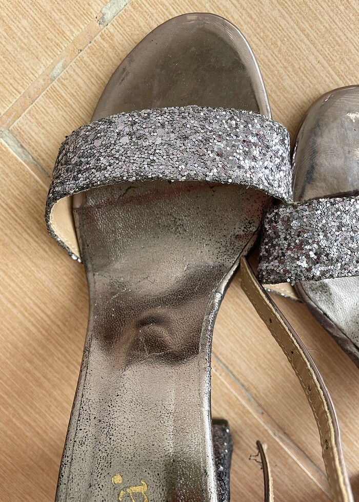 Topuklu sandalet - Görsel 4