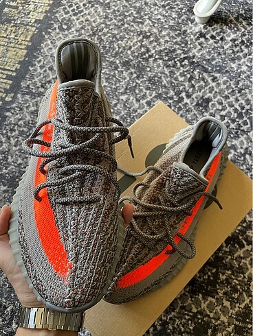 44 Beden YEEZY BELUGA NON-REFLECTIVE 44 2/3