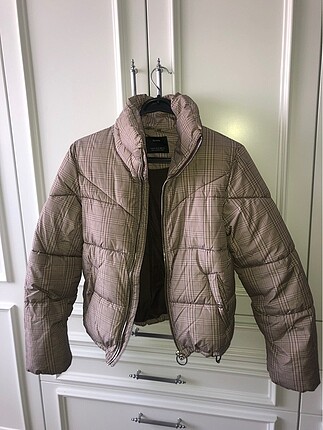 Bershka Mont