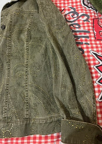 İşlemeli Kadın Kot Ceket - Görsel 3