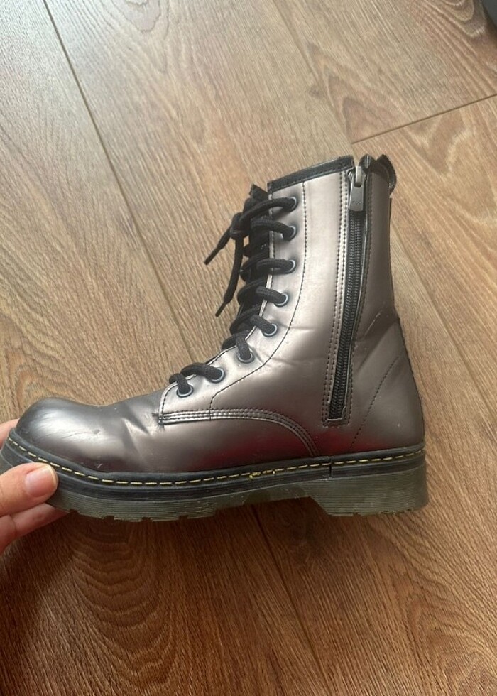 Kadın Bot - Görsel 2