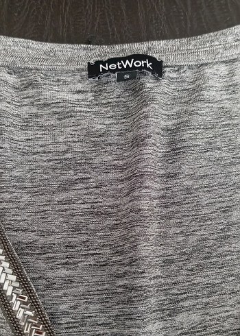Network Gri Taşlı V Yaka Kolsuz - Görsel 3