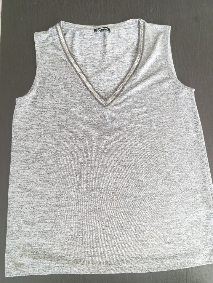 Network Gri Taşlı V Yaka Kolsuz - Görsel 2