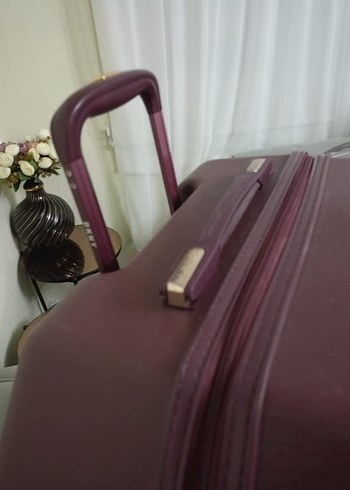 Bordo DKNY orjinal Valiz - Görsel 4