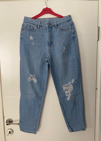 Kadın Mavi Yırtık Bol Kesim Denim Pantolon