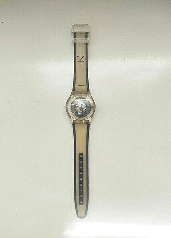 Swatch saat limited edition iskelet gövde