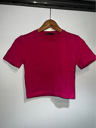 Zara Crop T-shirt