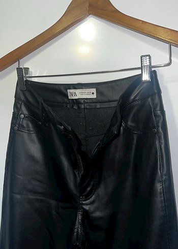 Siyah Deri Kadın Pantolon - Görsel 3