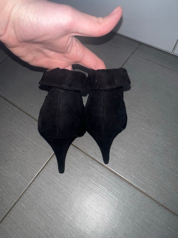 Siyah Süet Stiletto Topuklu Kadın Bot - Görsel 4