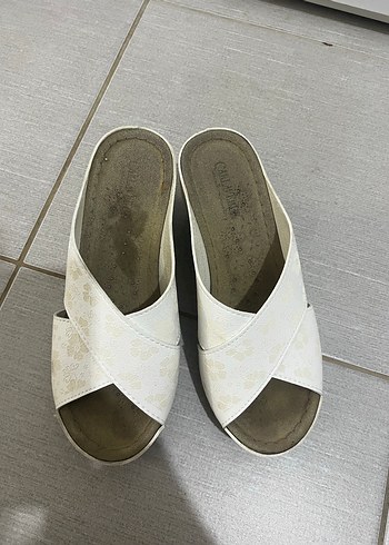 Beyaz Dolgu Topuklu Kadın Sandalet - Görsel 3