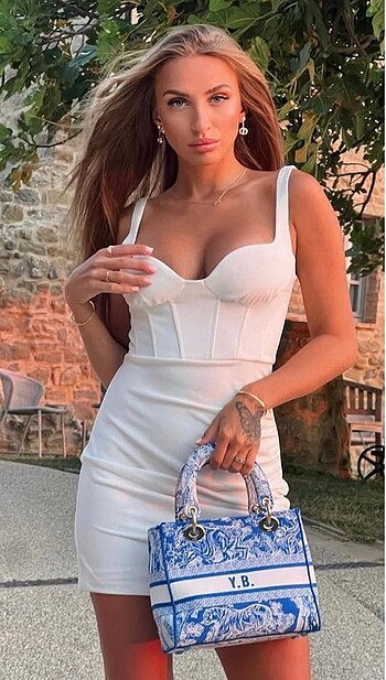 Zara Kendal Jenner elbise
