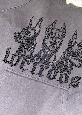 Pul İşlemeli Gri Köpek Sweatshirtü