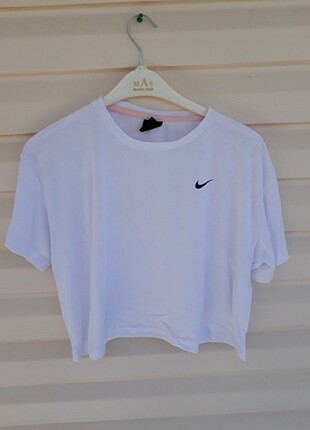 Nike crop