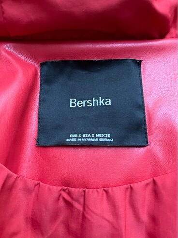 s Beden Bershka Kırmızı Mont S