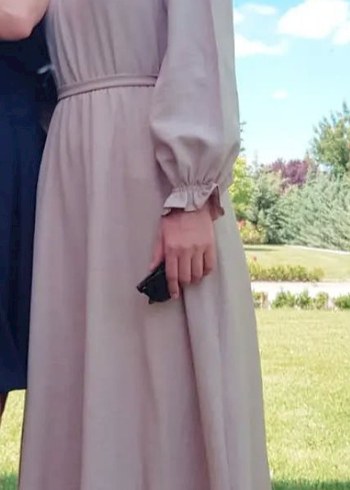 Diger Bej Uzun Kollu Bol Kesim Elbise