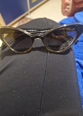 Vogue Kadın Kedi Gözü Güneş Gözlüğü Gri - Görsel 6