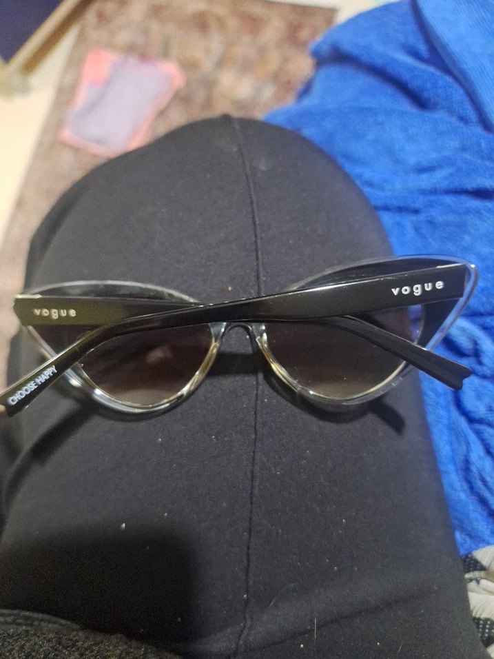 Vogue Kadın Kedi Gözü Güneş Gözlüğü Gri - Görsel 5