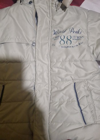 Beyaz Fermuarlı Erkek Çocuk Montu - Görsel 2