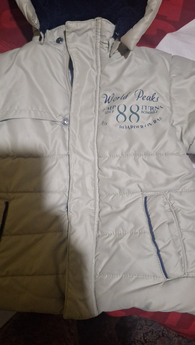 Beyaz Fermuarlı Erkek Çocuk Montu - Görsel 2