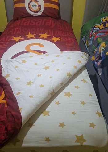 Galatasaray Baskılı tek kişilik nevresim takımı - Görsel 3