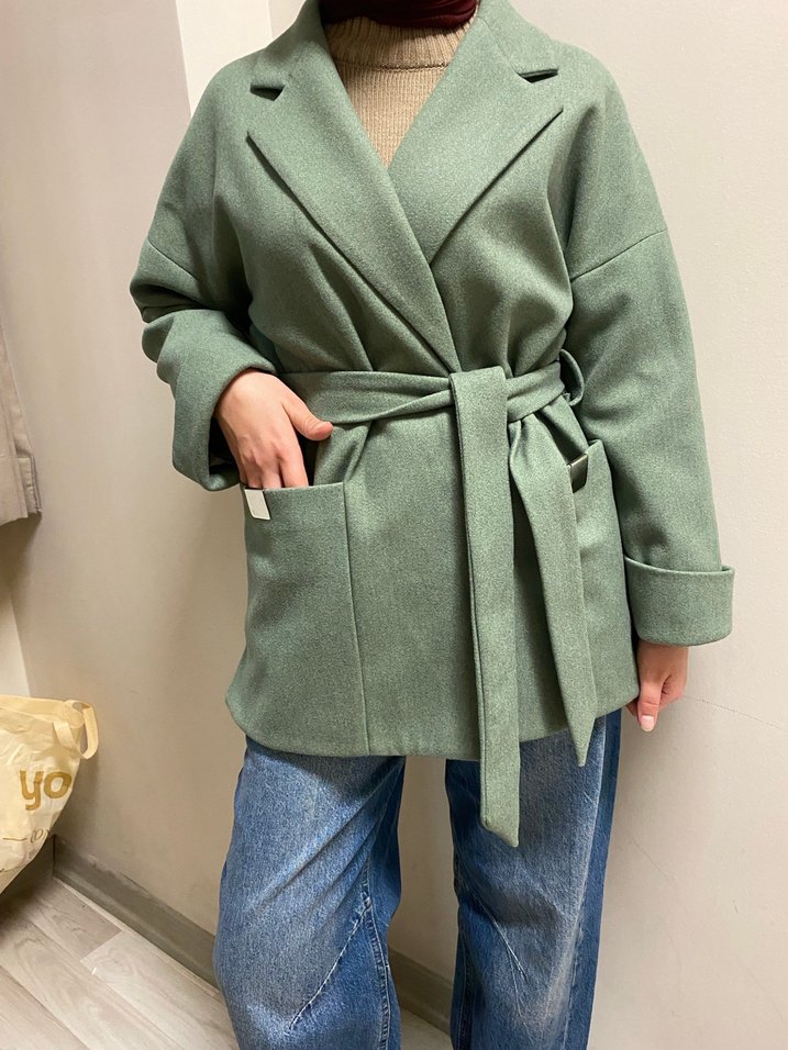 Mint Yeşili Kemerli Kısa Kaban - Görsel 3