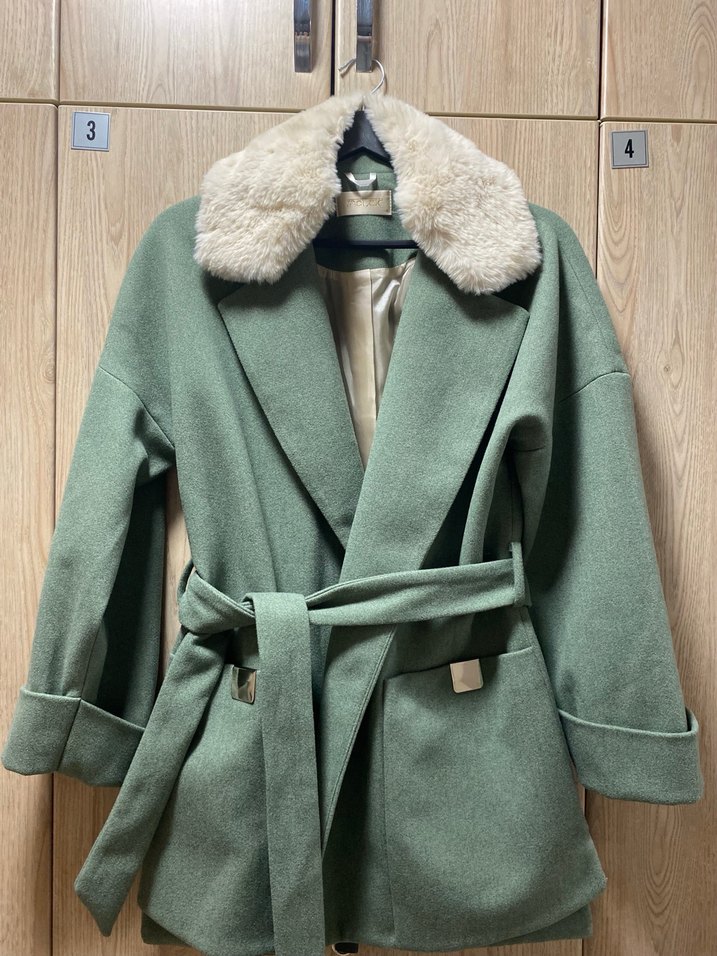 Mint Yeşili Kemerli Kısa Kaban - Görsel 5