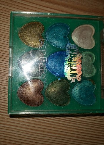 Çok Renkli Kalp Göz Farı Paleti - Görsel 2