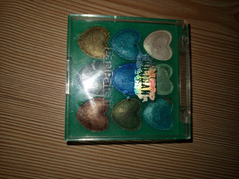 Çok Renkli Kalp Göz Farı Paleti - Görsel 2