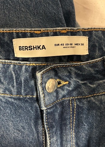 Bershka Koyu Mavi Denim Jean