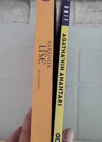 Beden Ahmet Ümit Agatha'nın Anahtarı