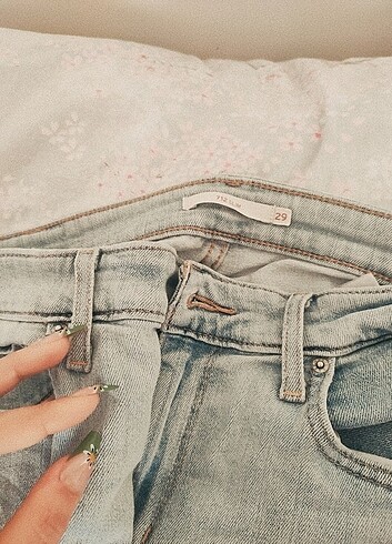 29 Beden Levi's kot