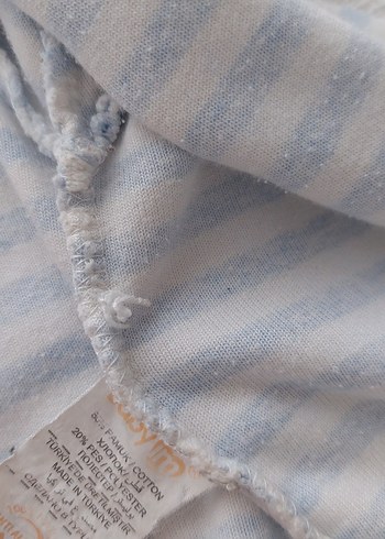 Erkek Çocuk Kapüşonlu Düğmeli Hırka - Görsel 3