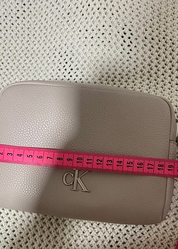 Orjinal Yeni Etiketli Calvin Klein Çanta - Görsel 4