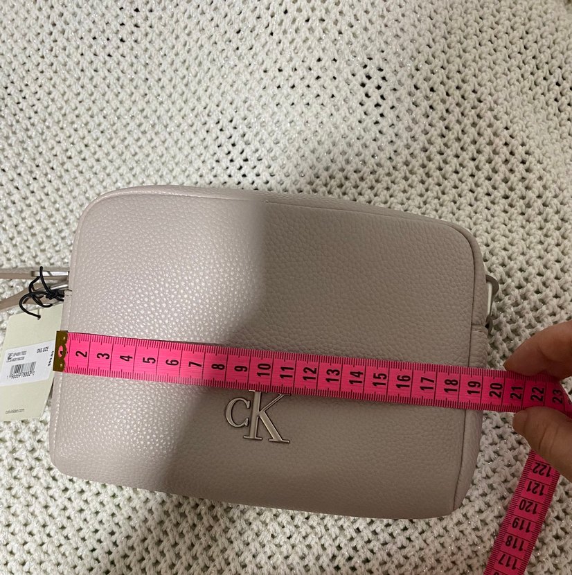 Orjinal Yeni Etiketli Calvin Klein Çanta - Görsel 4