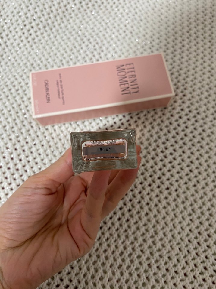 Calvin Klein Eternity Moment Kadın Parfümü 50 ml - Görsel 3
