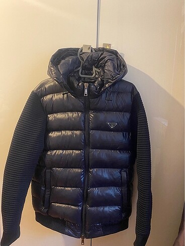 Prada mont