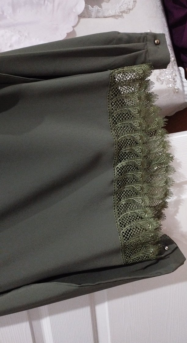 Düğmeli, Yakalı Uzun Kollu Haki gömlek - Görsel 4