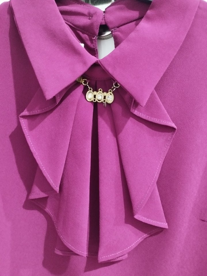 Mor Yakalı Fırfırlı Kadın Gömlek - Görsel 3