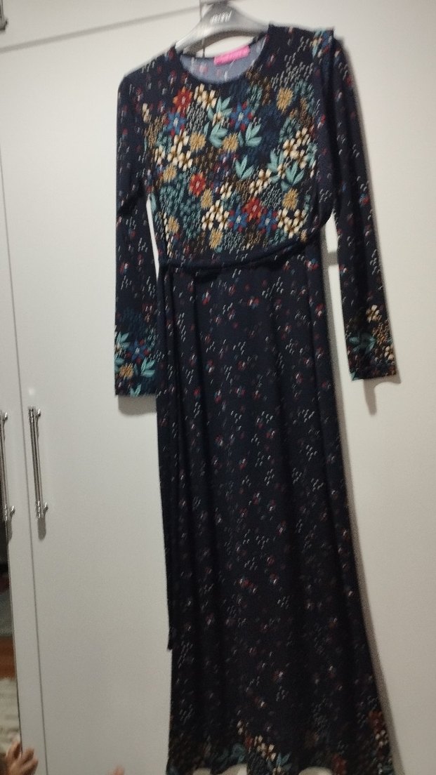 Çiçek Desenli Uzun Kollu Elbise - Görsel 2