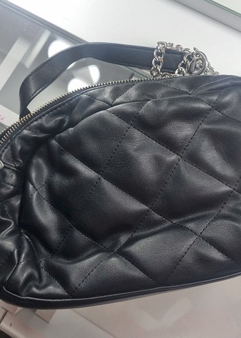 Zincir Detaylı Siyah Deri Kadın Çanta stradavairus