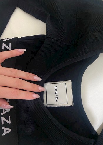 Siyah Baskılı Mini Crop Top - Görsel 3