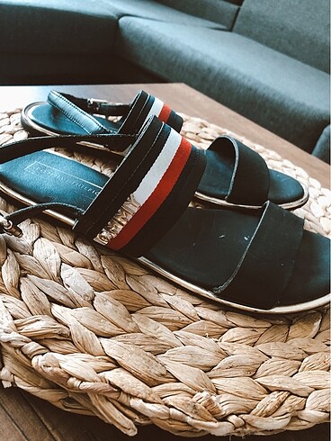 Tommy sandalet