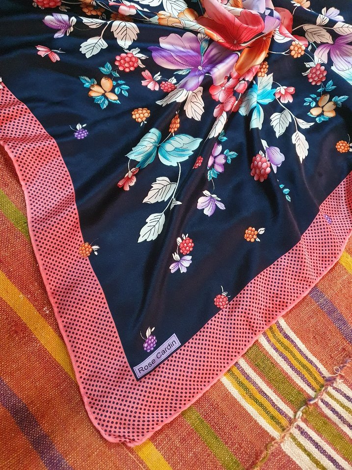 Çiçek Desenli Çok Renkli Bohem Kadın Fuları - Görsel 4