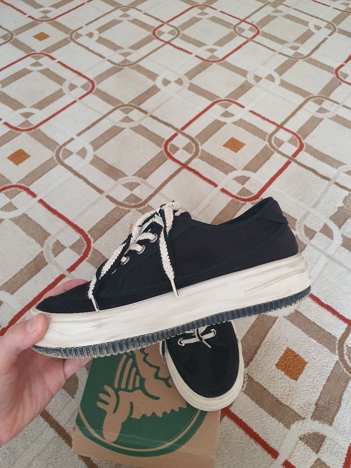 Siyah Şeritli Bağcıklı Kadın Sneakers - Görsel 3