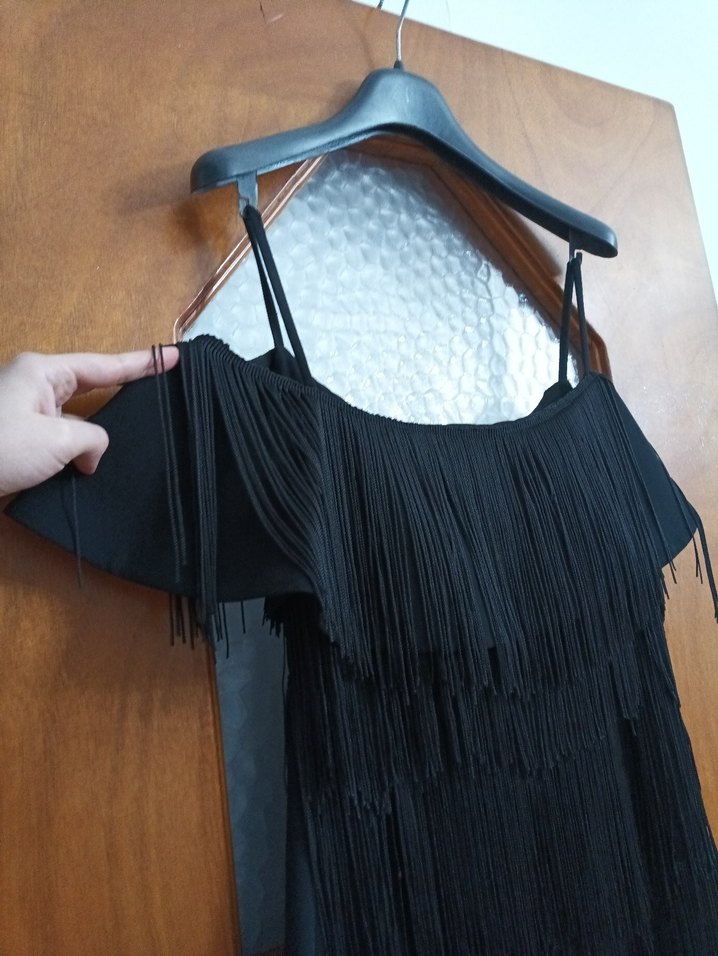 Omzu Açık Straplez Detaylı siyah Askılı Elbise - Görsel 2