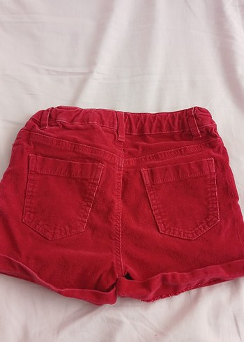 LC Waikiki Kırmızı Süet Düğmeli Kız Şortu