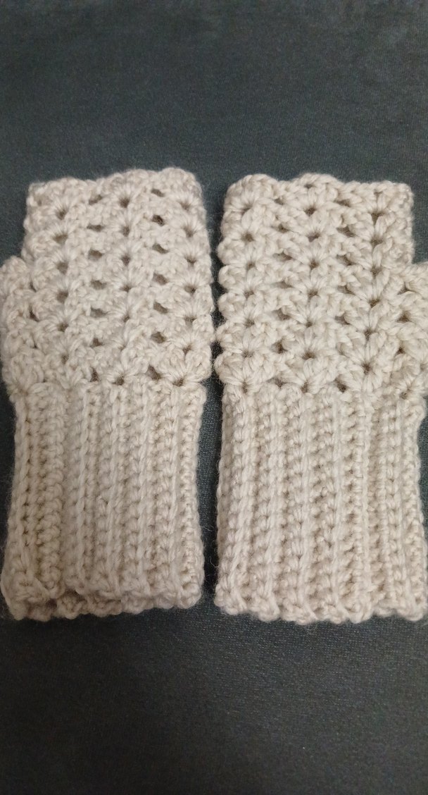 Beyaz Örgü Kadın Eldiveni - Görsel 4